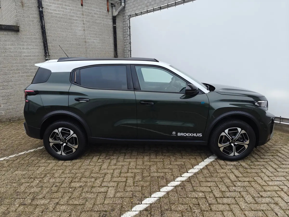 Max 113pk 44 kWh | 3-Fase | Navigatie | Camera | Climate Control | Cruise Control | Achterbank in delen neerklapbaar | Achteruitrijcamera | Afwijkende dakkleur