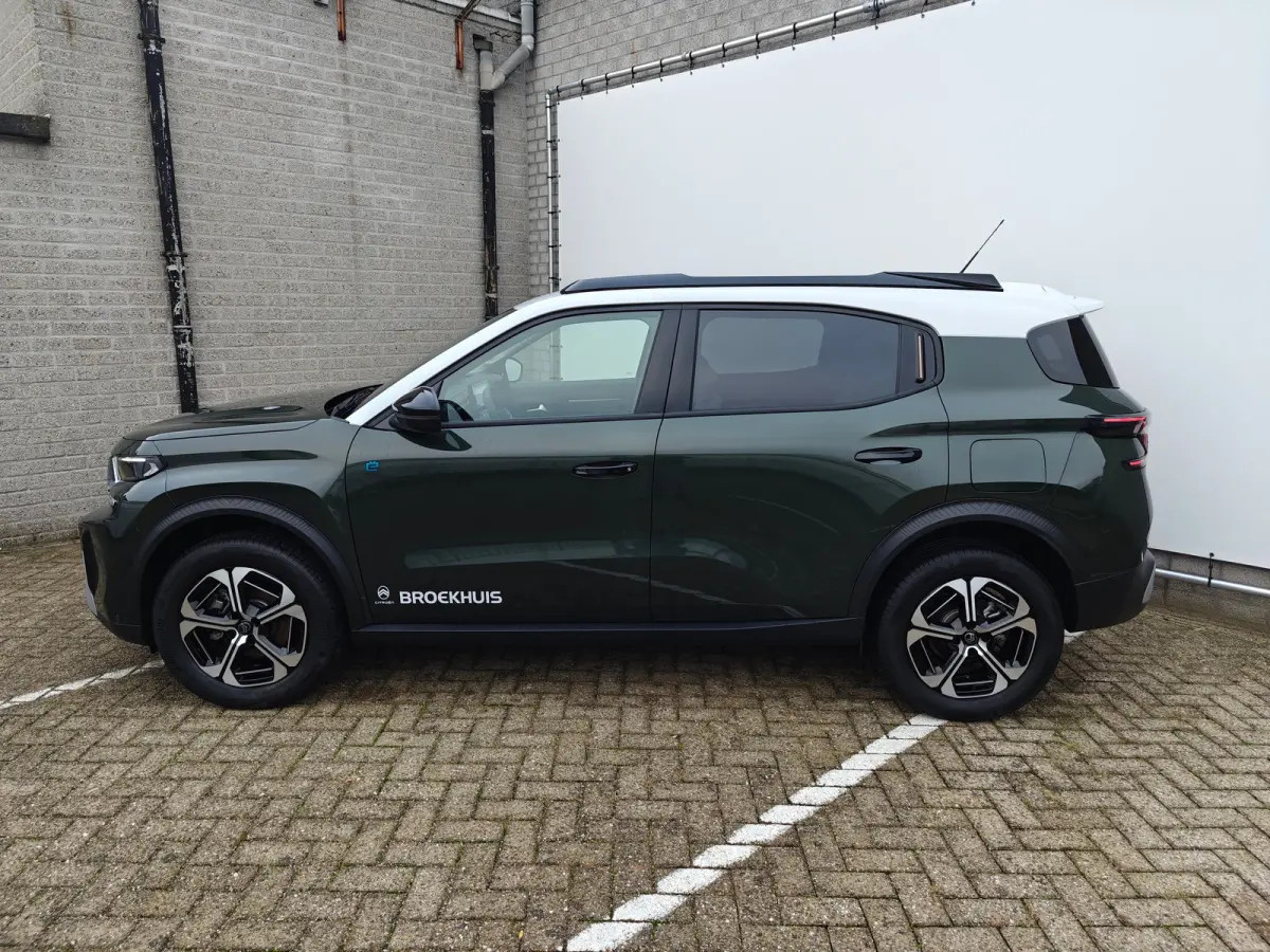 Max 113pk 44 kWh | 3-Fase | Navigatie | Camera | Climate Control | Cruise Control | Achterbank in delen neerklapbaar | Achteruitrijcamera | Afwijkende dakkleur
