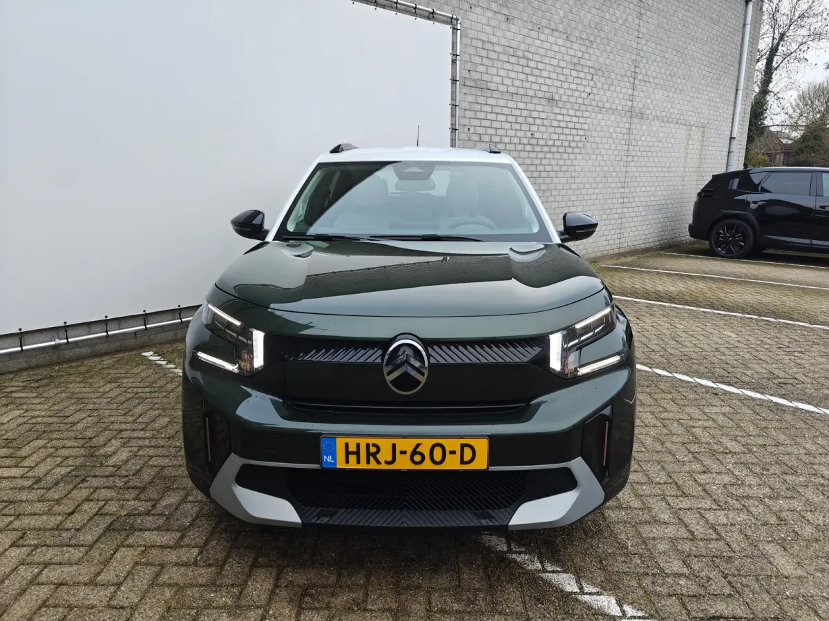 Max 113pk 44 kWh | 3-Fase | Navigatie | Camera | Climate Control | Cruise Control | Achterbank in delen neerklapbaar | Achteruitrijcamera | Afwijkende dakkleur