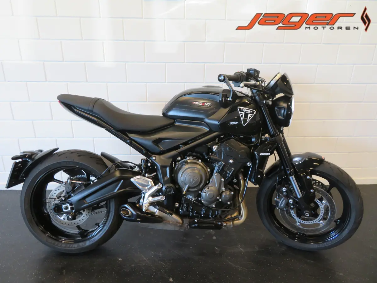 Triumph Trident 660 2025 Benzine Onbekend leasen