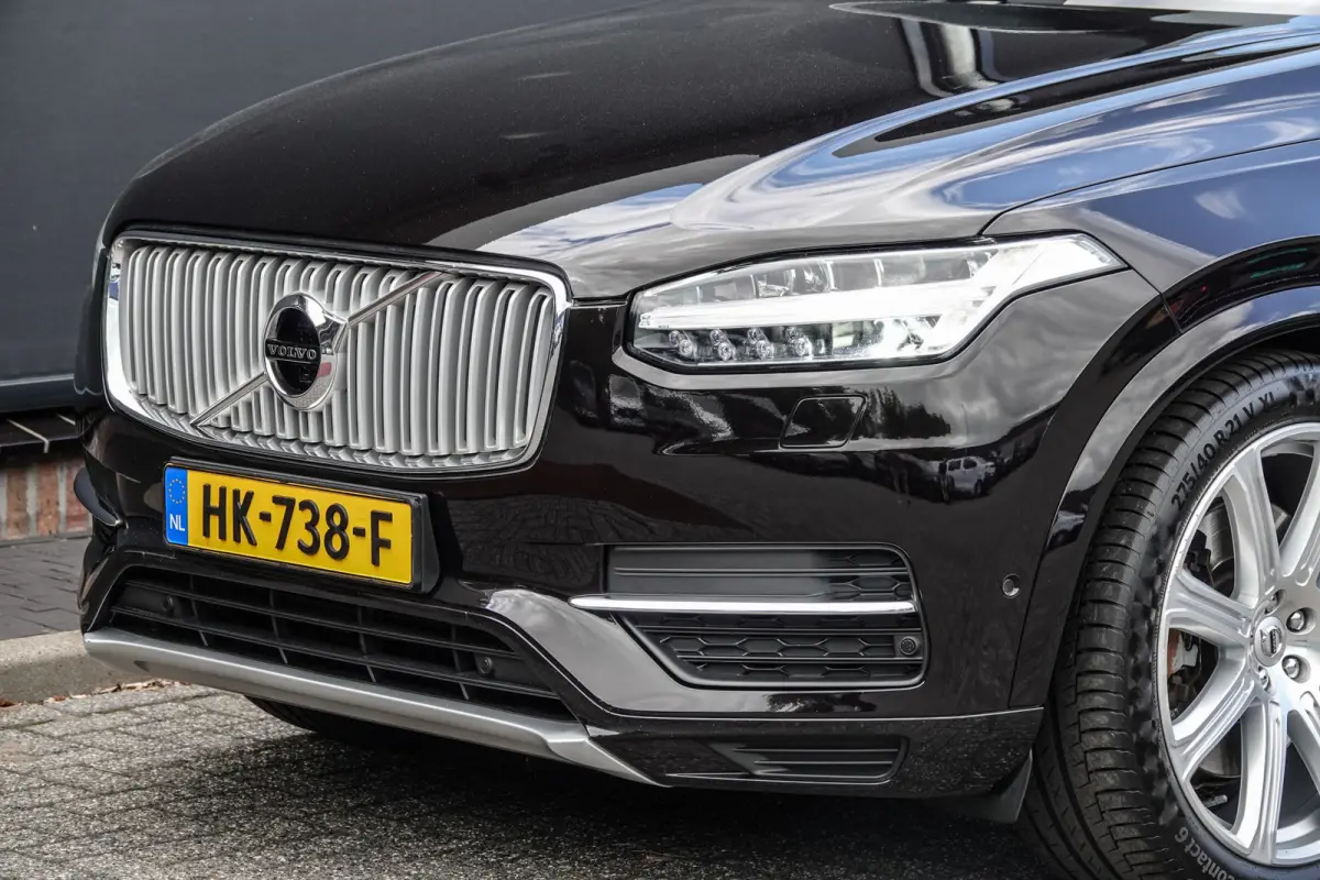 T8 Twin Engine 408Pk Aut. | Plug In Hybrid | AWD | Inscription | 7-Persoons | Panoramadak | Luchtvering | Achteruitrijcamera | 21'' | Ember Black
