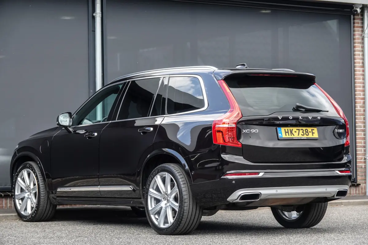 T8 Twin Engine 408Pk Aut. | Plug In Hybrid | AWD | Inscription | 7-Persoons | Panoramadak | Luchtvering | Achteruitrijcamera | 21'' | Ember Black