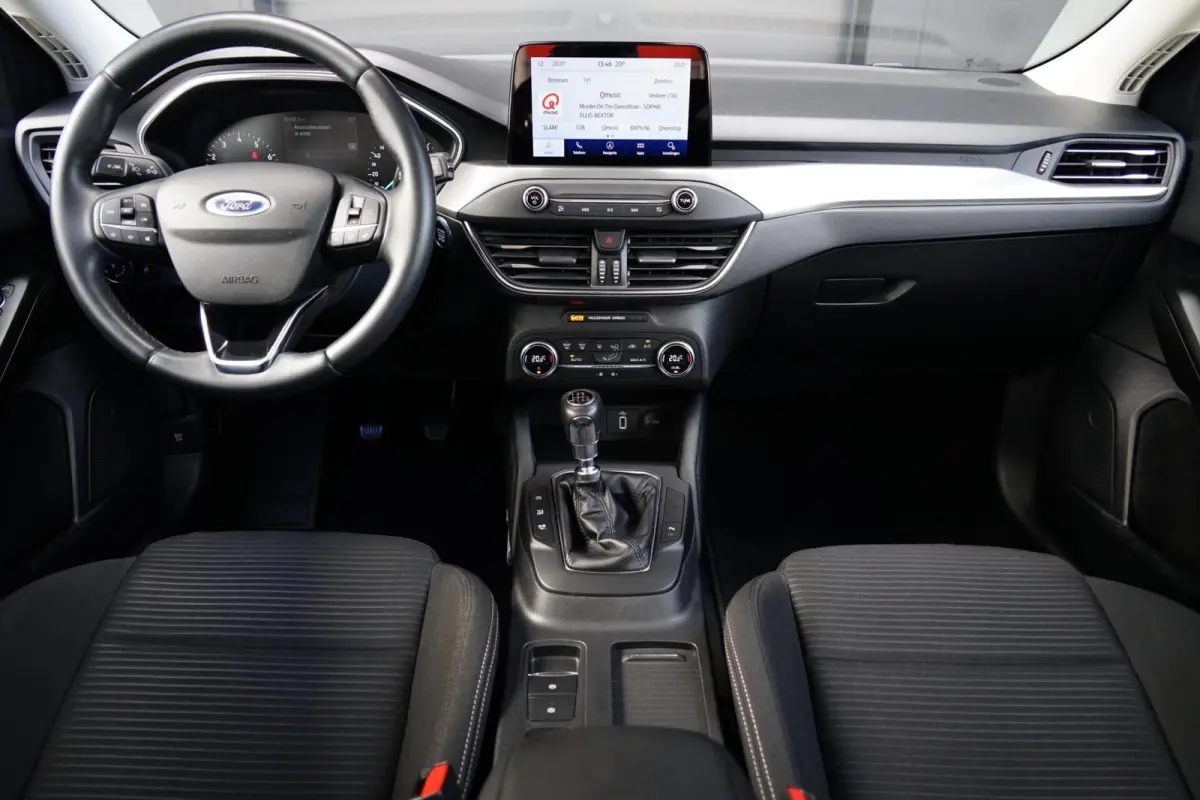 1.0 EcoBoost Titanium Business, NL, keyless