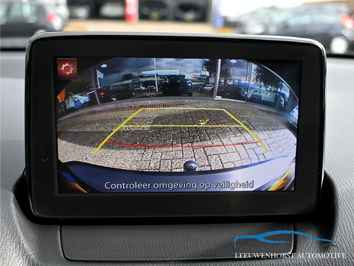 2.0 SkyActiv-G 121 Luxury BLIS, clima, cruise, camera, LED, 2x PDC, navi, zie omschrijving