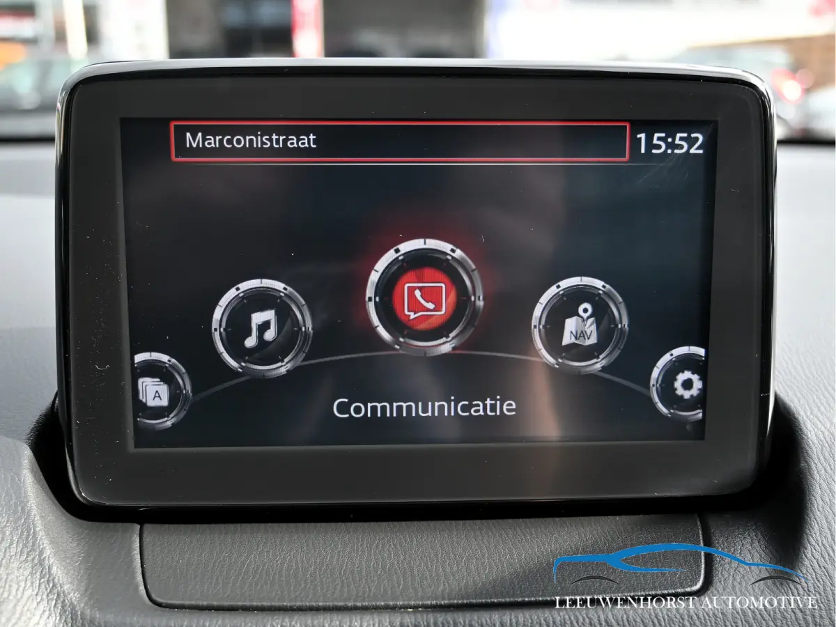 2.0 SkyActiv-G 121 Luxury BLIS, clima, cruise, camera, LED, 2x PDC, navi, zie omschrijving
