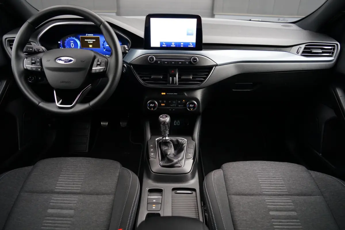 1.0 EcoBoost Active X Business, cam. keyless