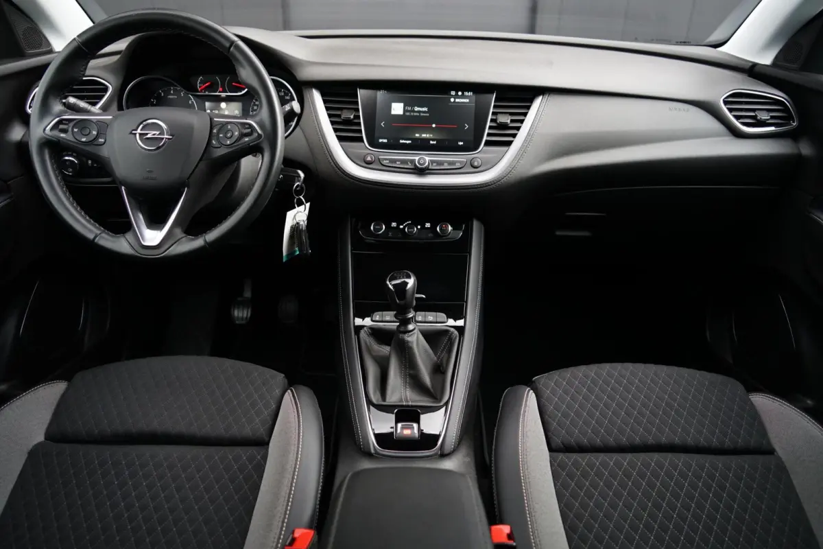 1.2 Turbo Innovation, NL, LED, CarPlay, cam.