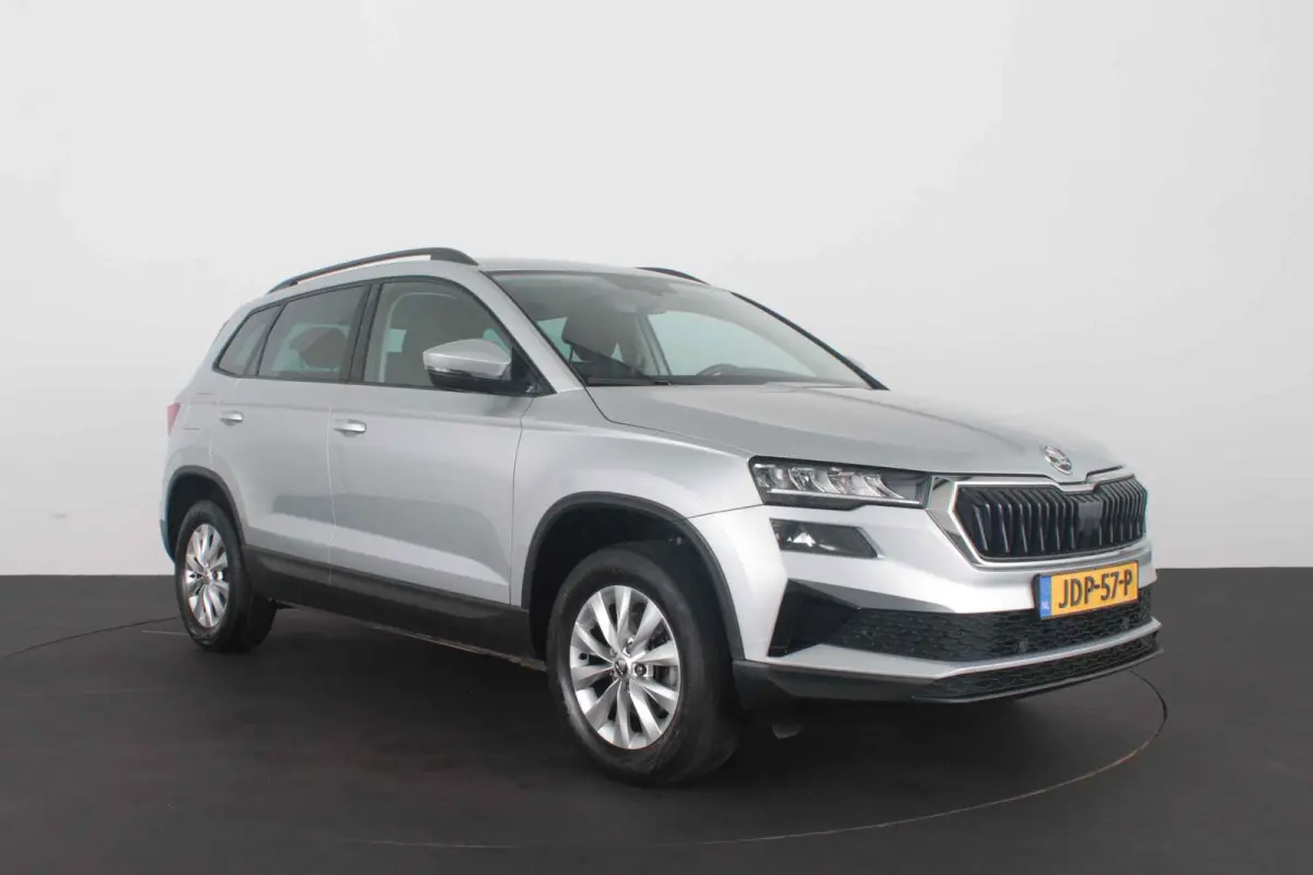 1.0 TSI Business Edition > Camera/Navi/Comfort-pakket/keyless...