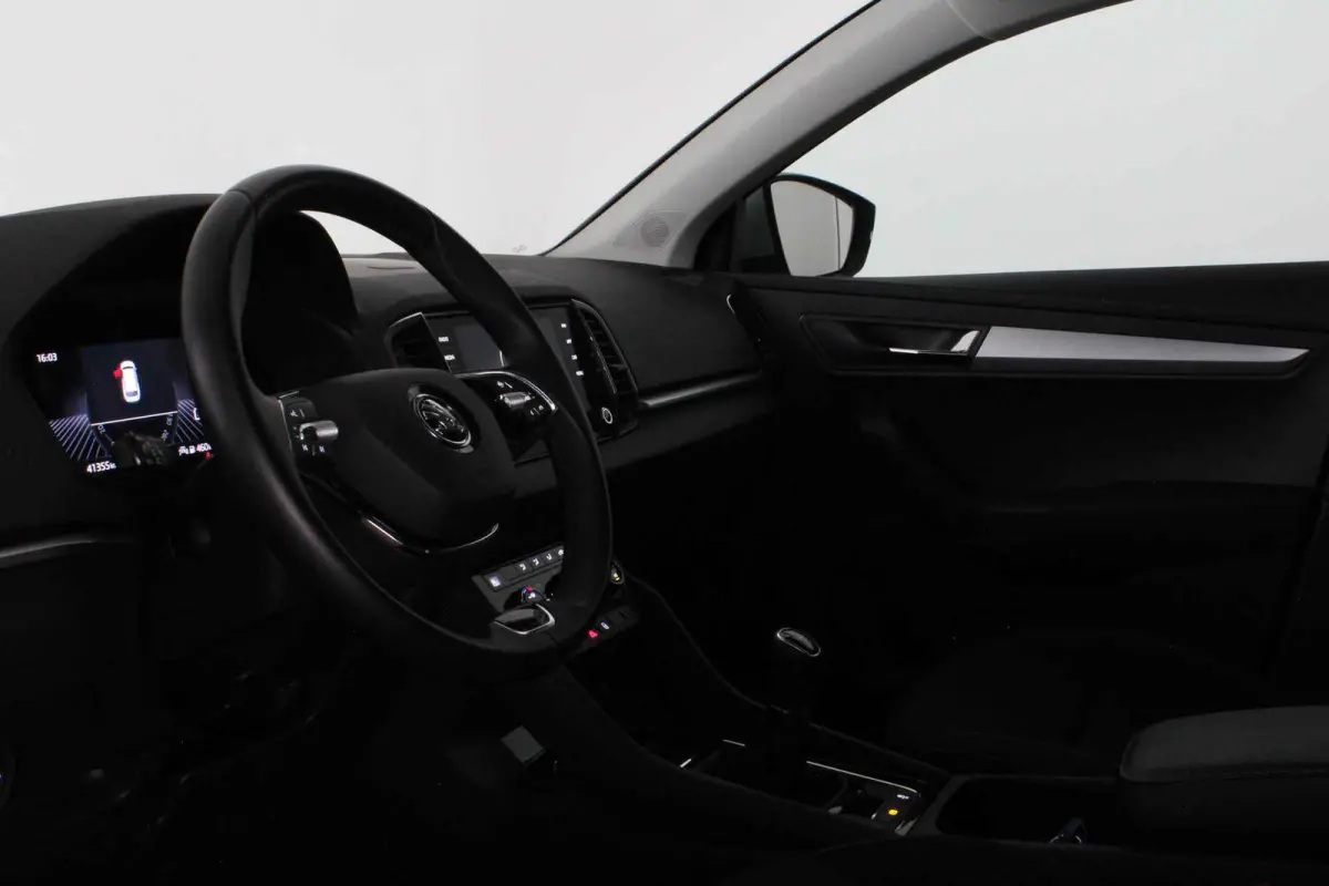 1.0 TSI Business Edition > Camera/Navi/Comfort-pakket/keyless...
