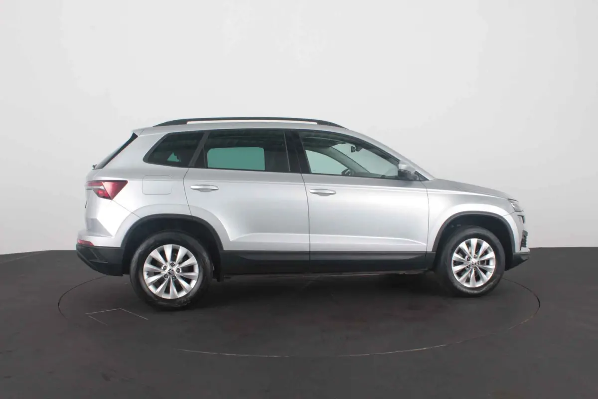 1.0 TSI Business Edition > Camera/Navi/Comfort-pakket/keyless...