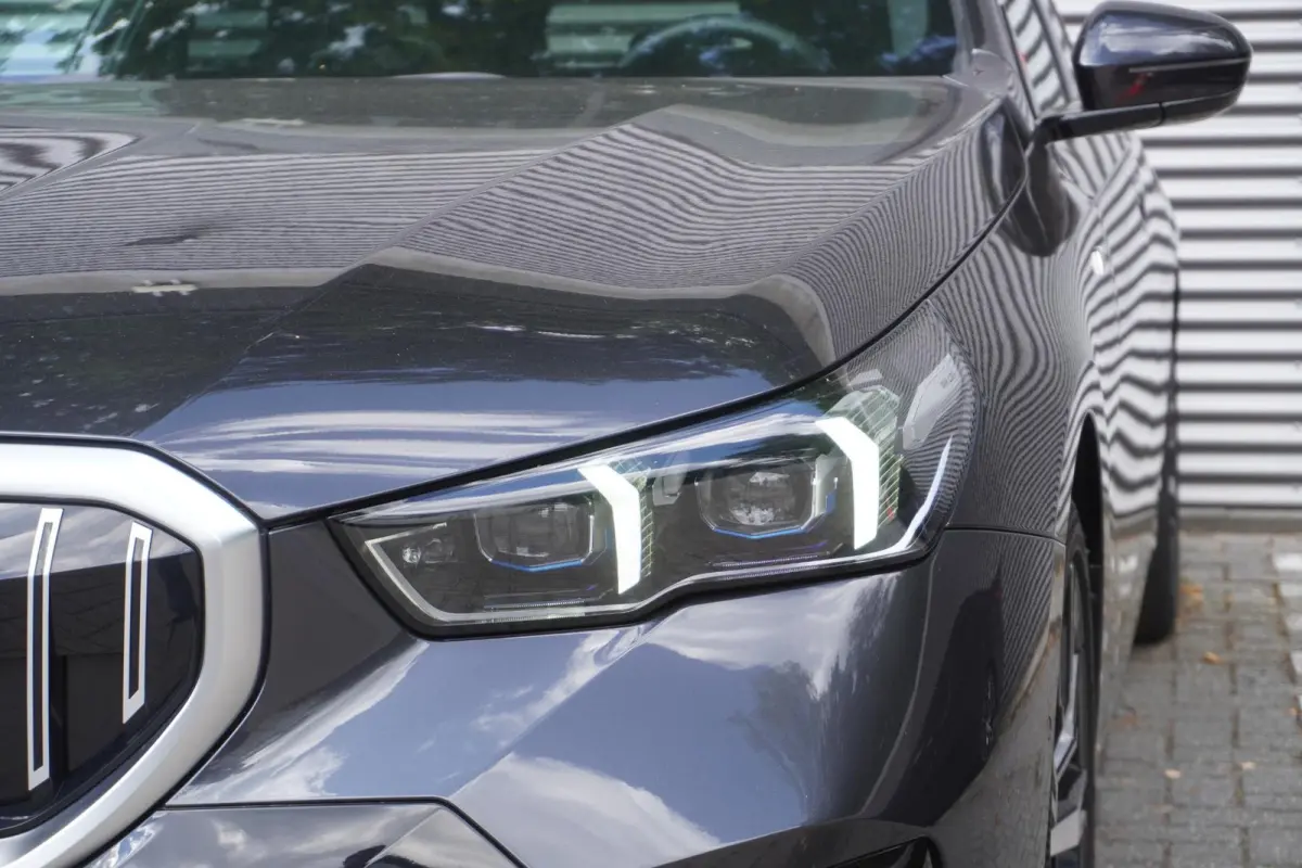 520i M Sportpakket | 20 inch LM M Sterspaak | Driving Assistant Plus | Harman-Kardon sound system | Parking Assistant |
