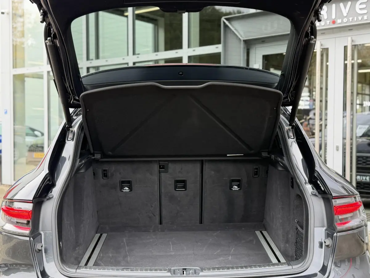3.0 S 354PK |Pano|ACC|360Cam|BOSE|Sport Chrono|21"Sport Classic|Adaptieve Sportstoelen|El.Trekhaak|Porsche onderhouden