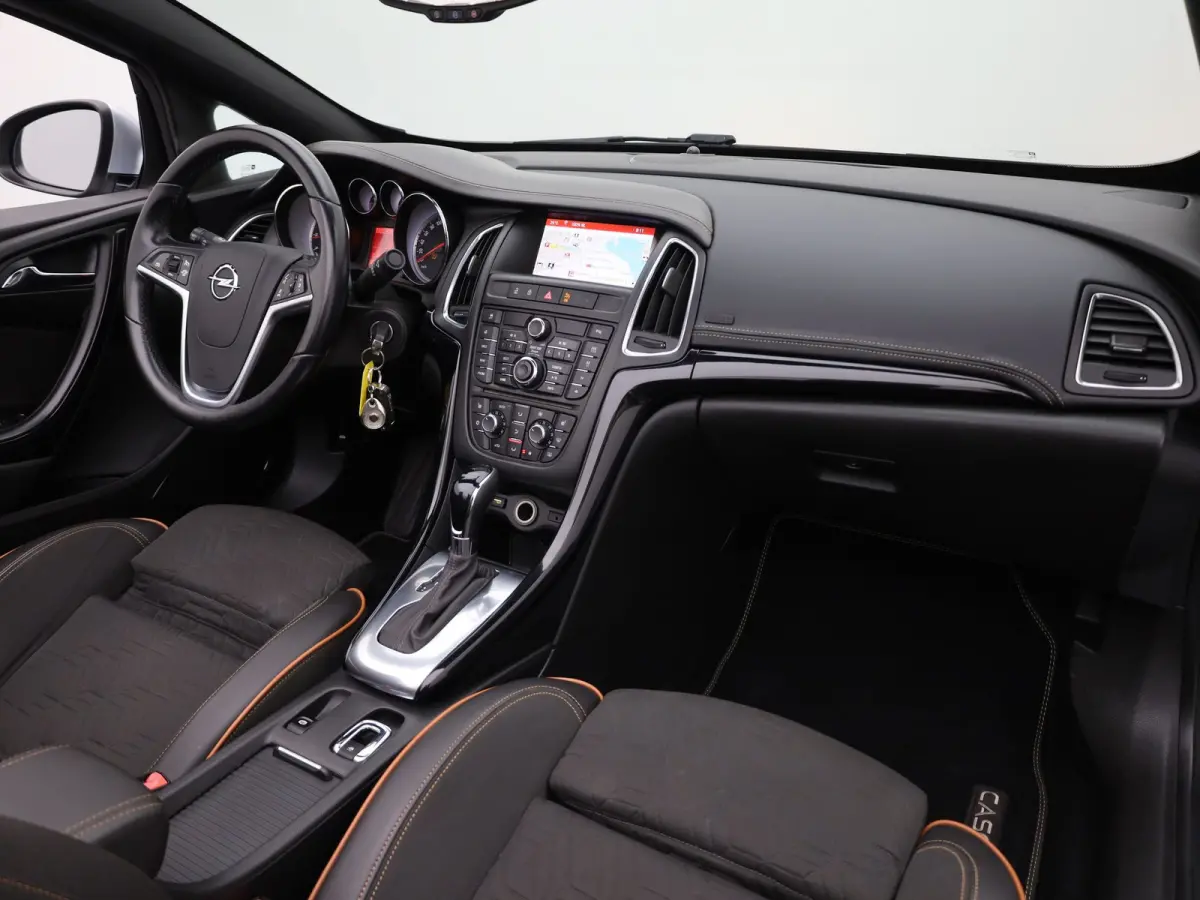 1.6 Turbo 170Pk Aut. Innovation | Parkeersensoren V&A | AGR-Stoelen | Navi | Prijs Rijklaar!!