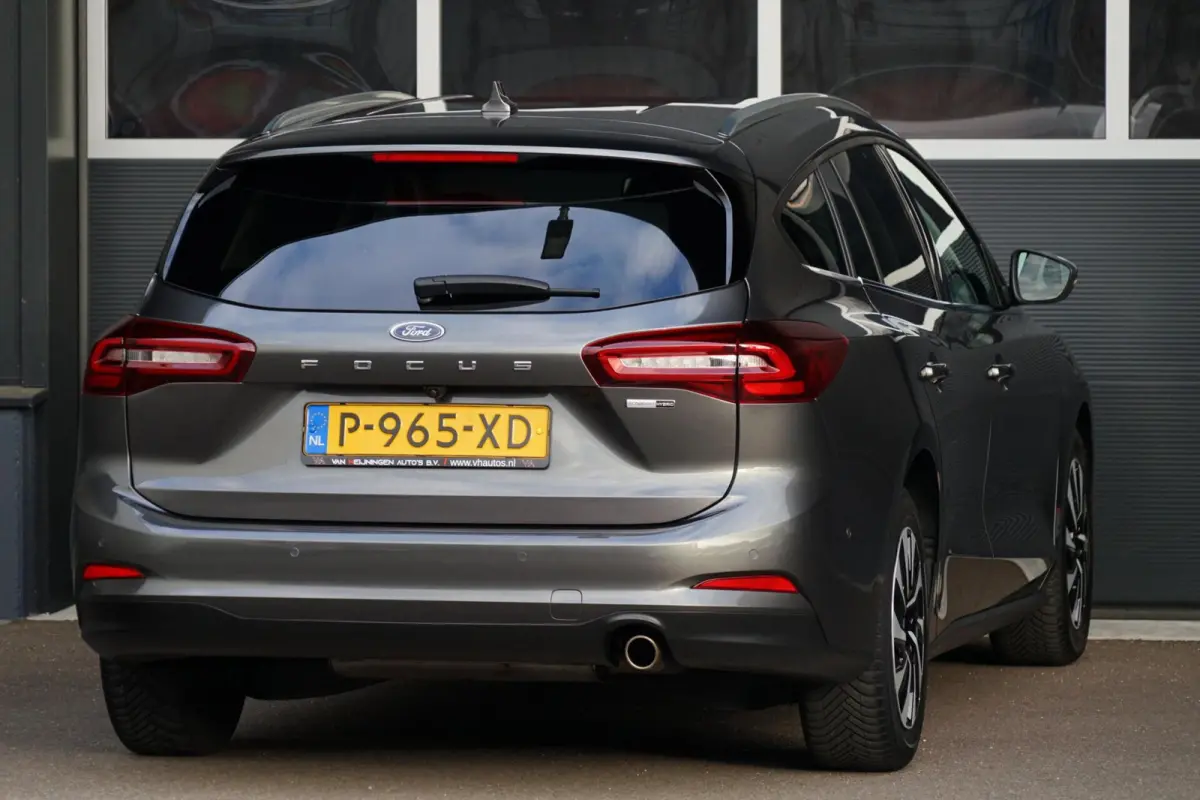 1.0 EcoBoost Hybrid Titanium Style, stoelverw.