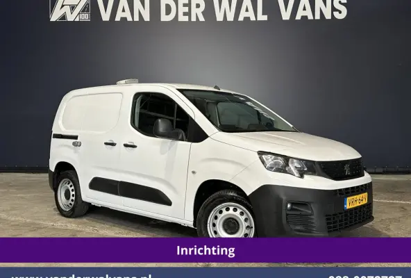1.5 BlueHDI 102pk L1H1 Inrichting Euro6 Airco | Camera | Apple Carplay | Trekhaak | Cruisecontrol Android Auto, Parkeersensoren