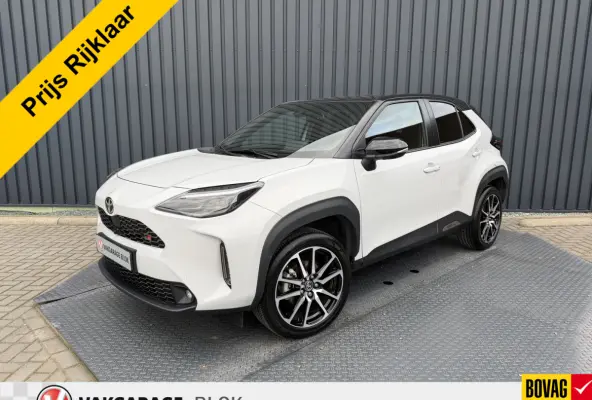 1.5 Hybrid GR Sport | 360 camera | 8.000 km | Head-up | BSM | Rijklaar!!
