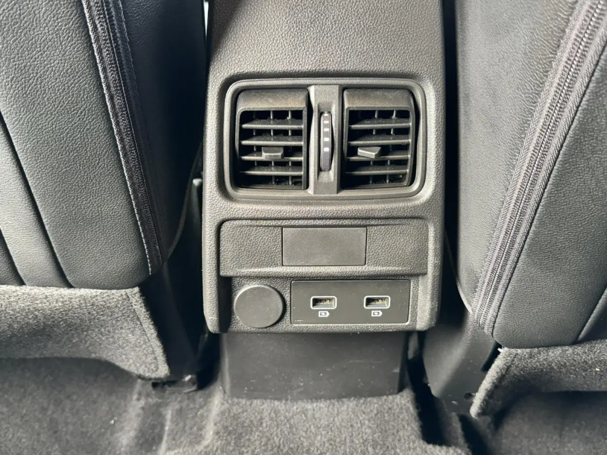 1.3 TCe 140 Adaptive cruise Climate control Keyless LED Navigatie Apple/Android Achteruitrijcamera Dodehoekdetectie
