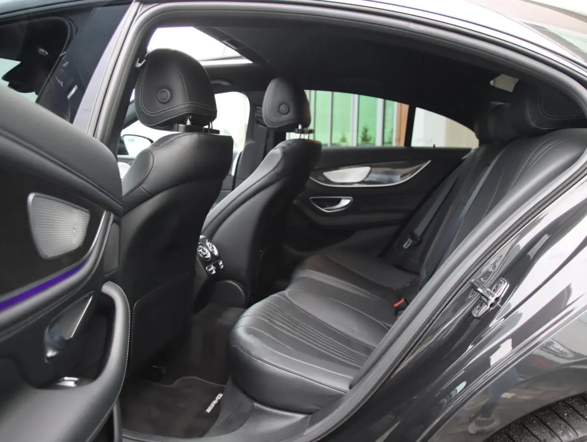 450 4MATIC AMG Line | Carbon interieur