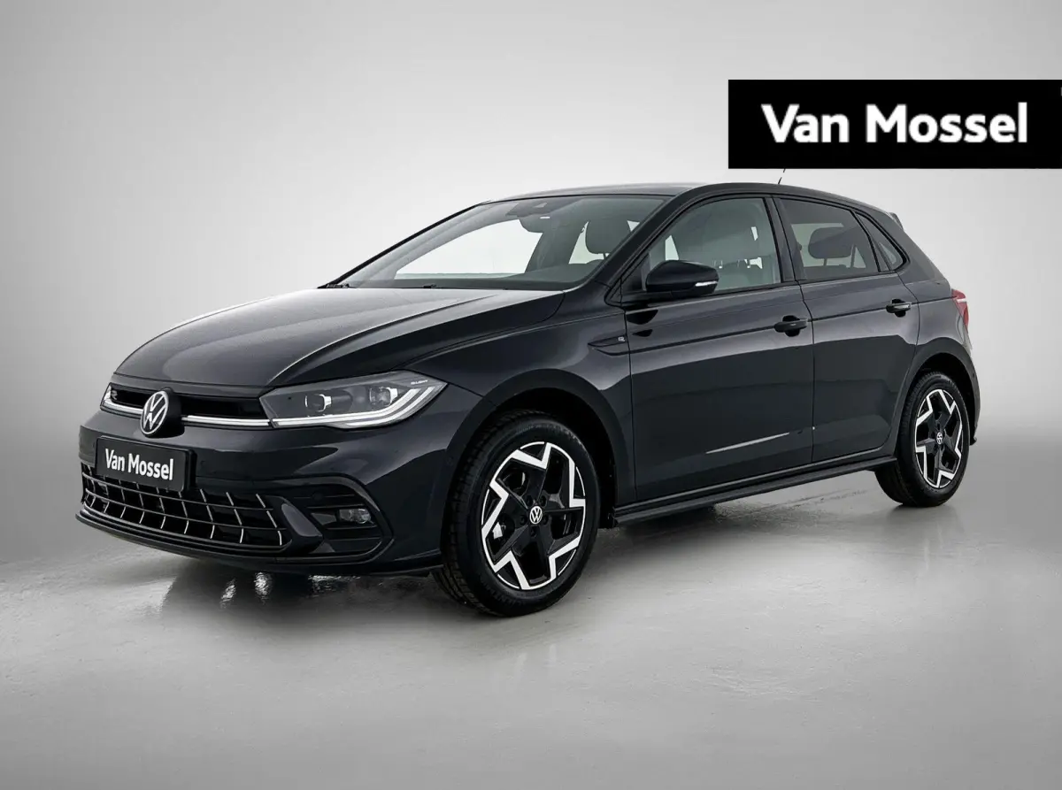 1.0 TSI R-Line Edition | Fysieke voorraad auto | Direct leverbaar | Panoramisch dak | LED Matrix koplampen | Stoelverwarming | Digitale cockpit pro | Achteruitrijcamera | Parkeersensoren |
