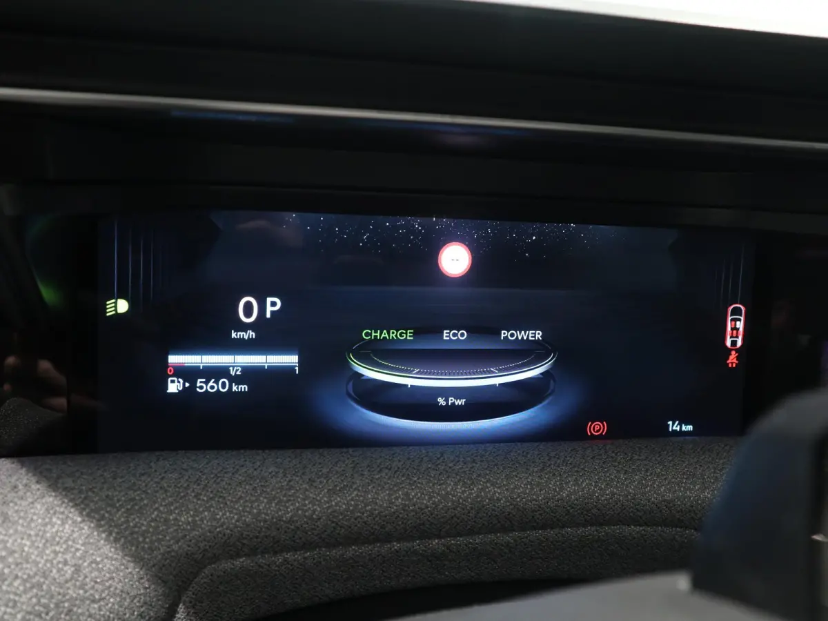 Hybrid 145 Max - FULL OPTIONS! - KOM NU PROEFRIJDEN IN HOORN EN MAAK EEN AFSPRAAK!