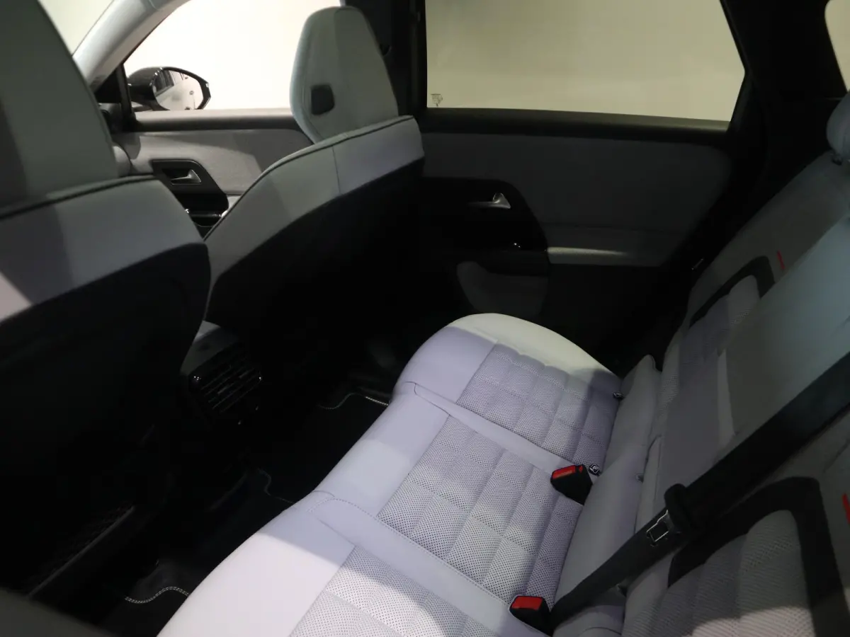 Hybrid 145 Max - FULL OPTIONS! - KOM NU PROEFRIJDEN IN HOORN EN MAAK EEN AFSPRAAK!