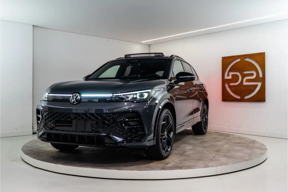 1.5 eHybrid 2x R-Line 2025 PER DIRECT BESCHIKBAAR | VOL OPTIE INCL. 5 JAAR GARANTIE!