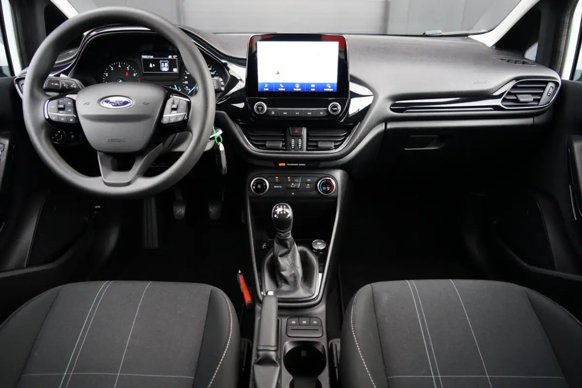 1.1 Trend, NL, CarPlay, cruise, DAB, PDC, navi