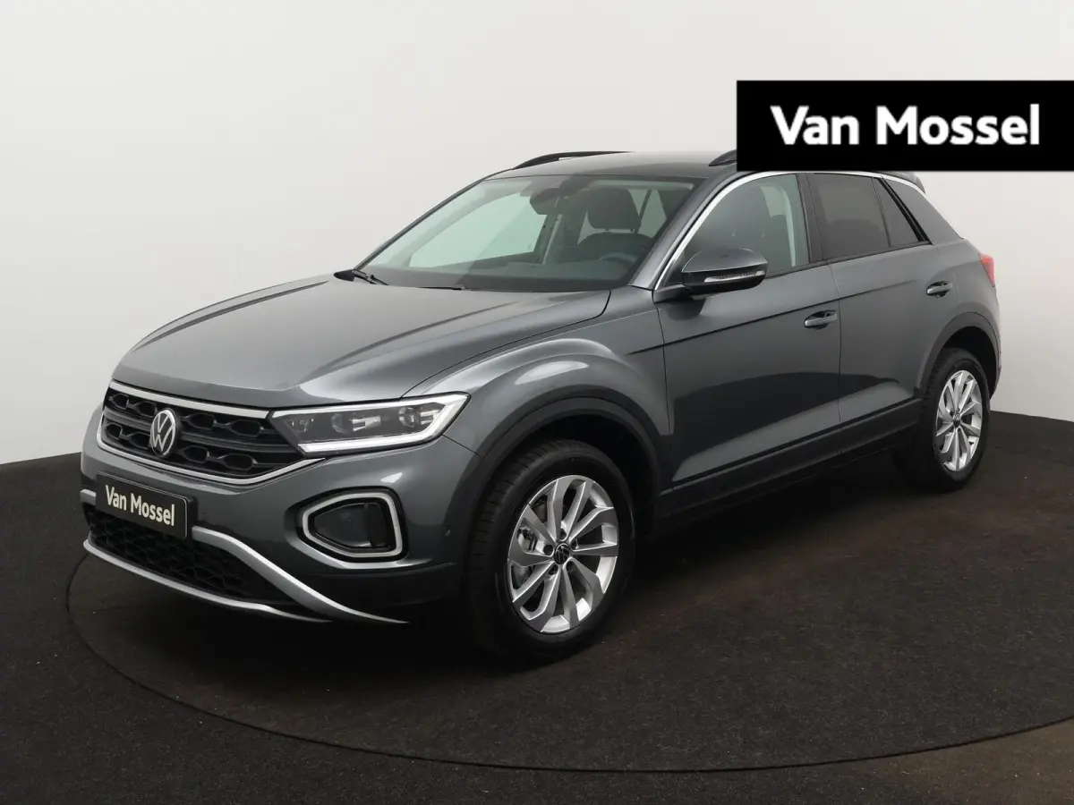 1.0 TSI Oranje Edition 116 PK | Navigatie | Apple Carplay | Dodehoek sensoren | Android Auto | Climate control | Camera | Keyless access | Adaptieve cruise control | 17" Lichtmetalen velgen 