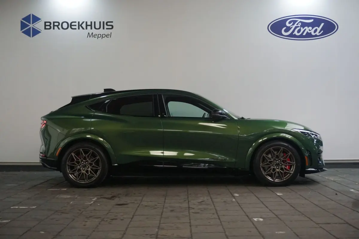 GT Extended AWD 98 kWh | Warmtepomp | Bronze Pack | Panoramadak | B&O premium audio | Uniek exemplaar  | Achterspoiler | Achteruitrijcamera | Afwijkende dakkleur