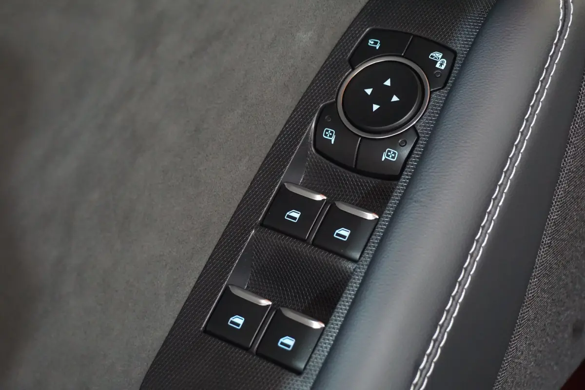 GT Extended AWD 98 kWh | Warmtepomp | Bronze Pack | Panoramadak | B&O premium audio | Uniek exemplaar  | Achterspoiler | Achteruitrijcamera | Afwijkende dakkleur