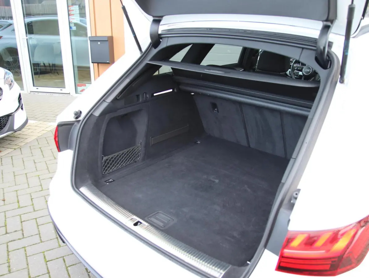 35 TFSI S edition | Zwart Optiek | 20inch velgen