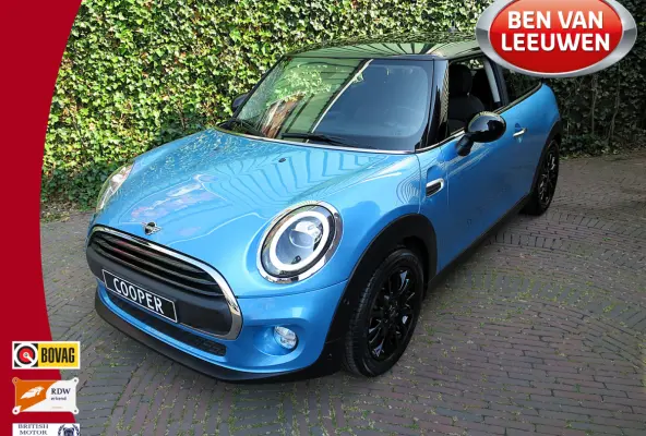 1.5 Pepper F56 LCI met LED, Park ass., Clima, BT en 16"