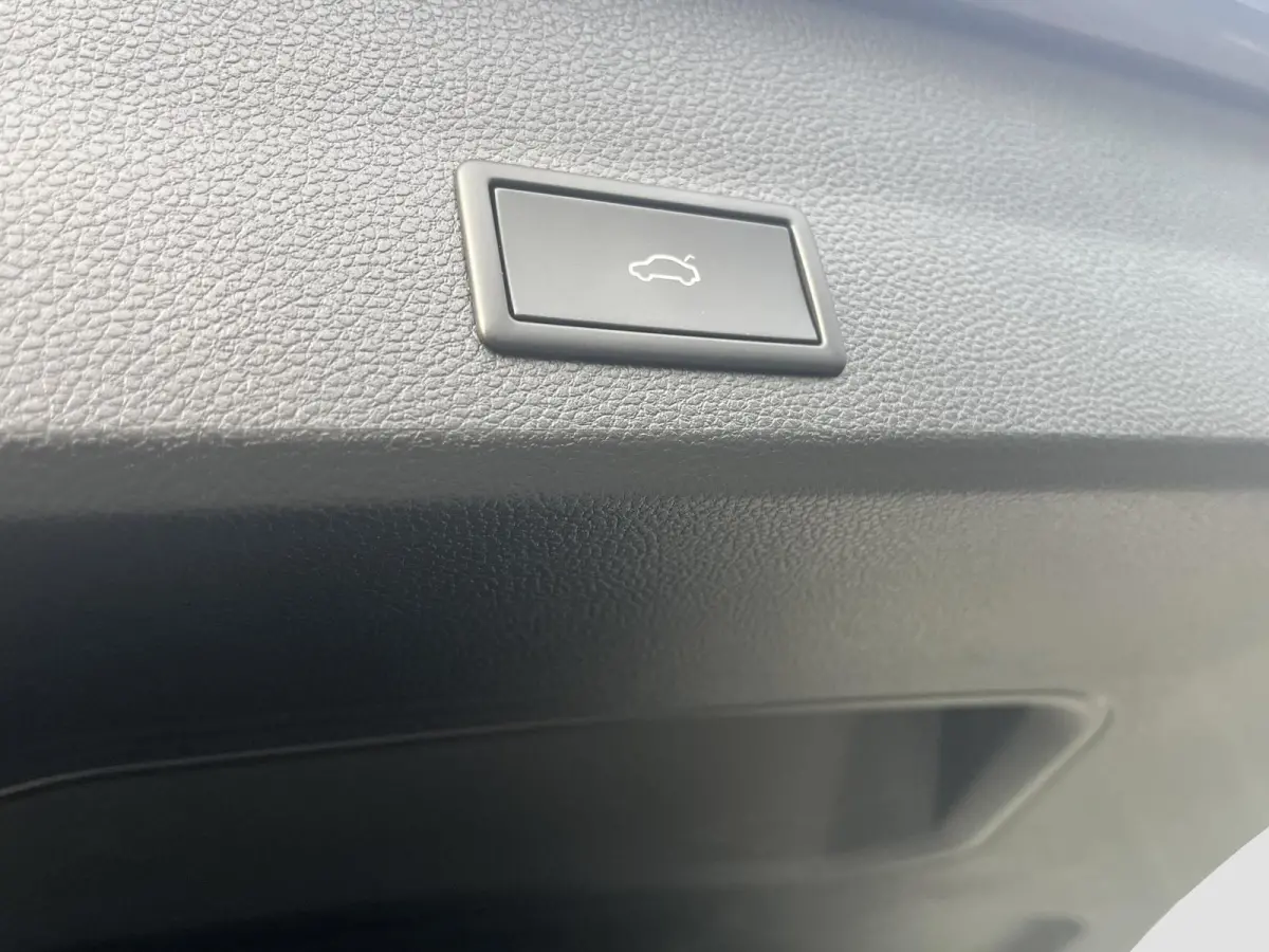 1.5 TSi DSG FR Business Intense | NAV. | CAMERA | STOEL-STUURVERW. |