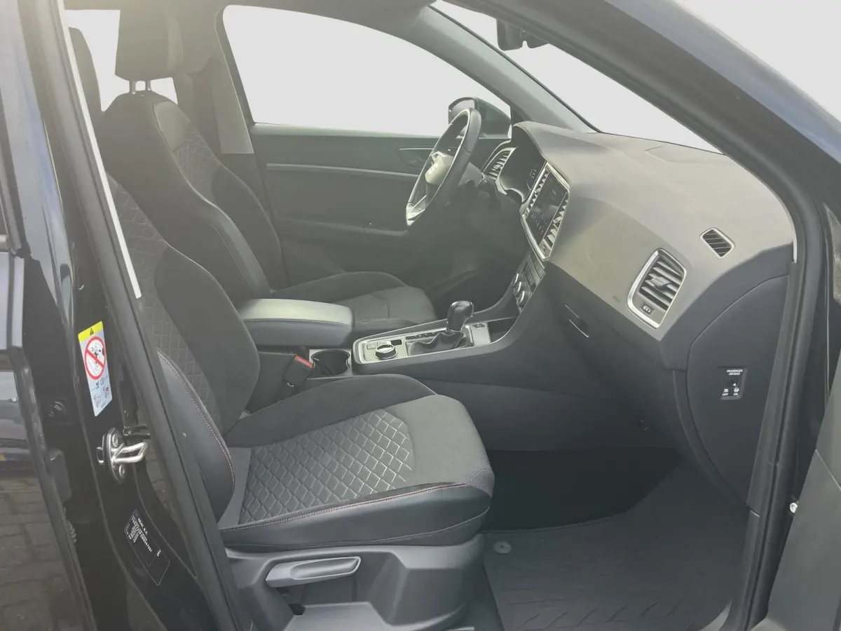 1.5 TSi DSG FR Business Intense | NAV. | CAMERA | STOEL-STUURVERW. |