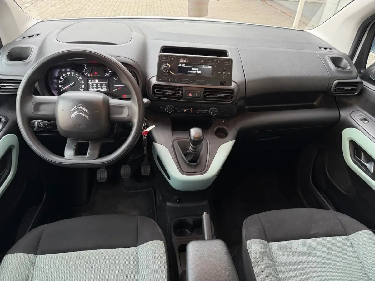 1.2 Benzine | Trekhaak | Bluetooth | 5 zit