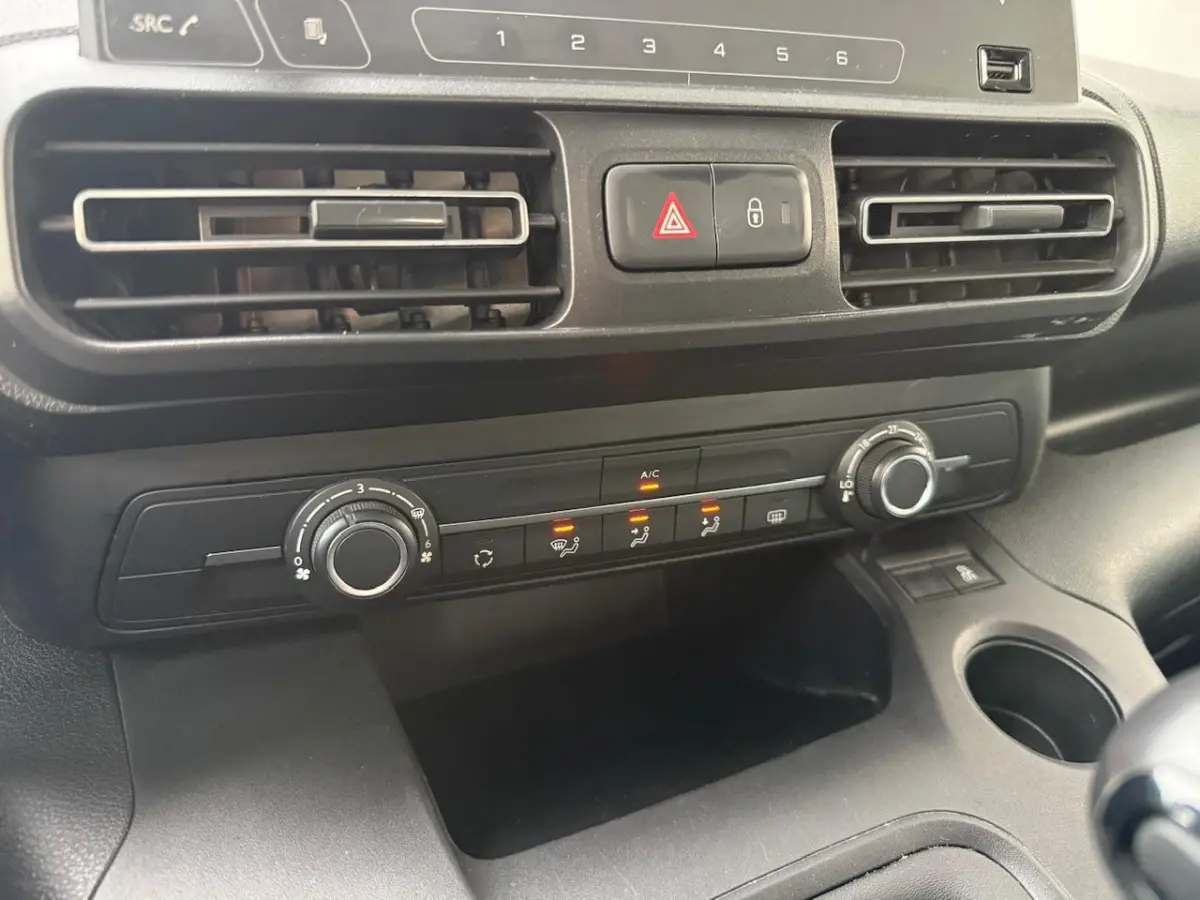 1.2 Benzine | Trekhaak | Bluetooth | 5 zit