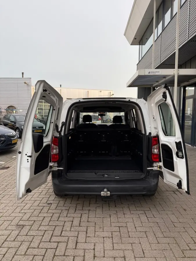 1.2 Benzine | Trekhaak | Bluetooth | 5 zit