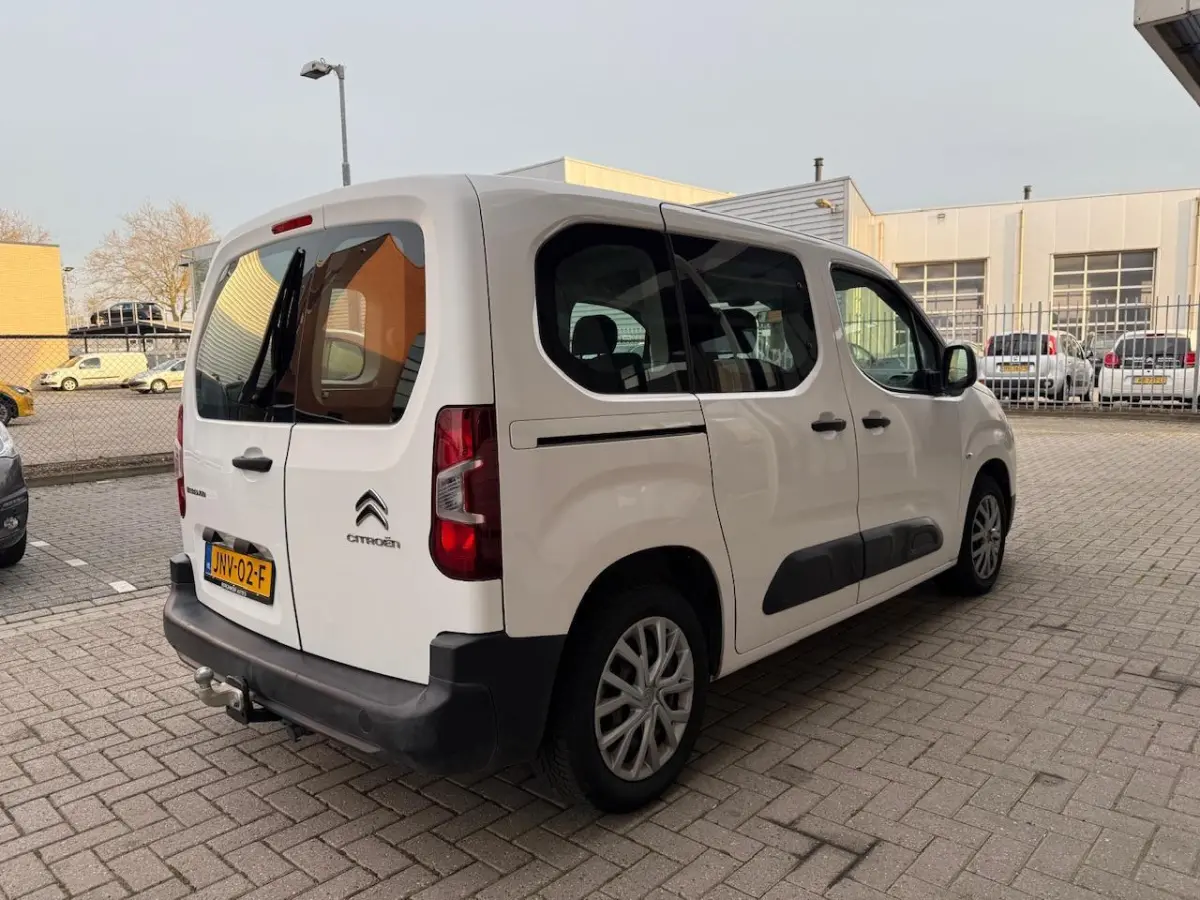 1.2 Benzine | Trekhaak | Bluetooth | 5 zit
