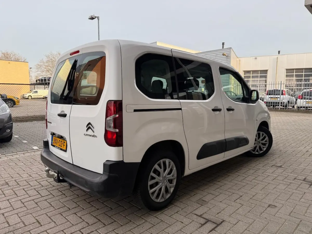 1.2 Benzine | Trekhaak | Bluetooth | 5 zit