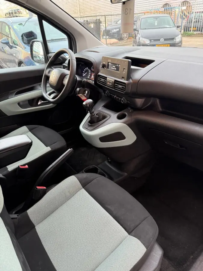 1.2 Benzine | Trekhaak | Bluetooth | 5 zit
