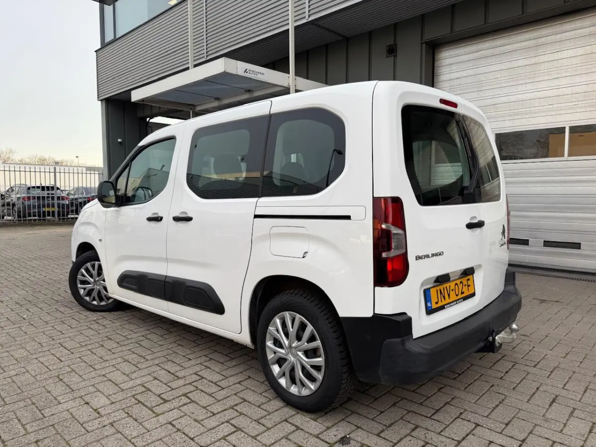 1.2 Benzine | Trekhaak | Bluetooth | 5 zit