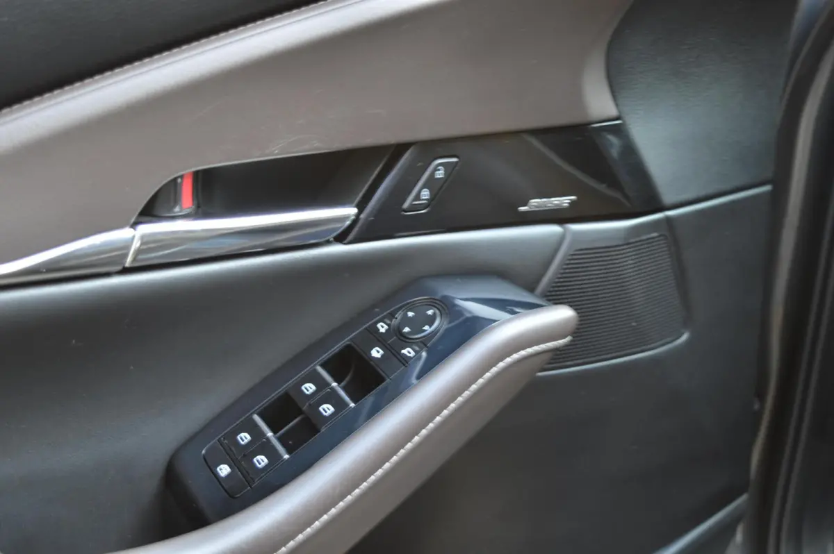 2.0 e-SkyActiv M Hybrid Bose|Camera|Leder|Head!