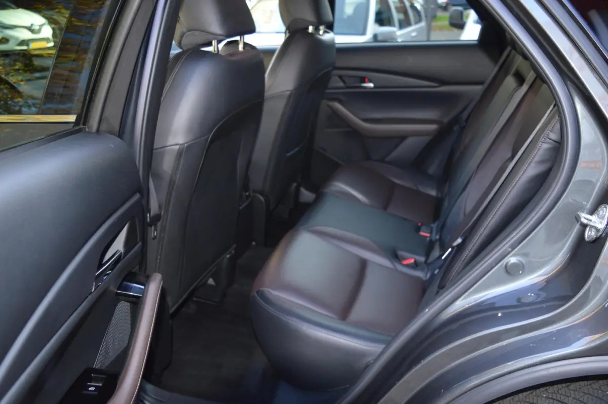 2.0 e-SkyActiv M Hybrid Bose|Camera|Leder|Head!