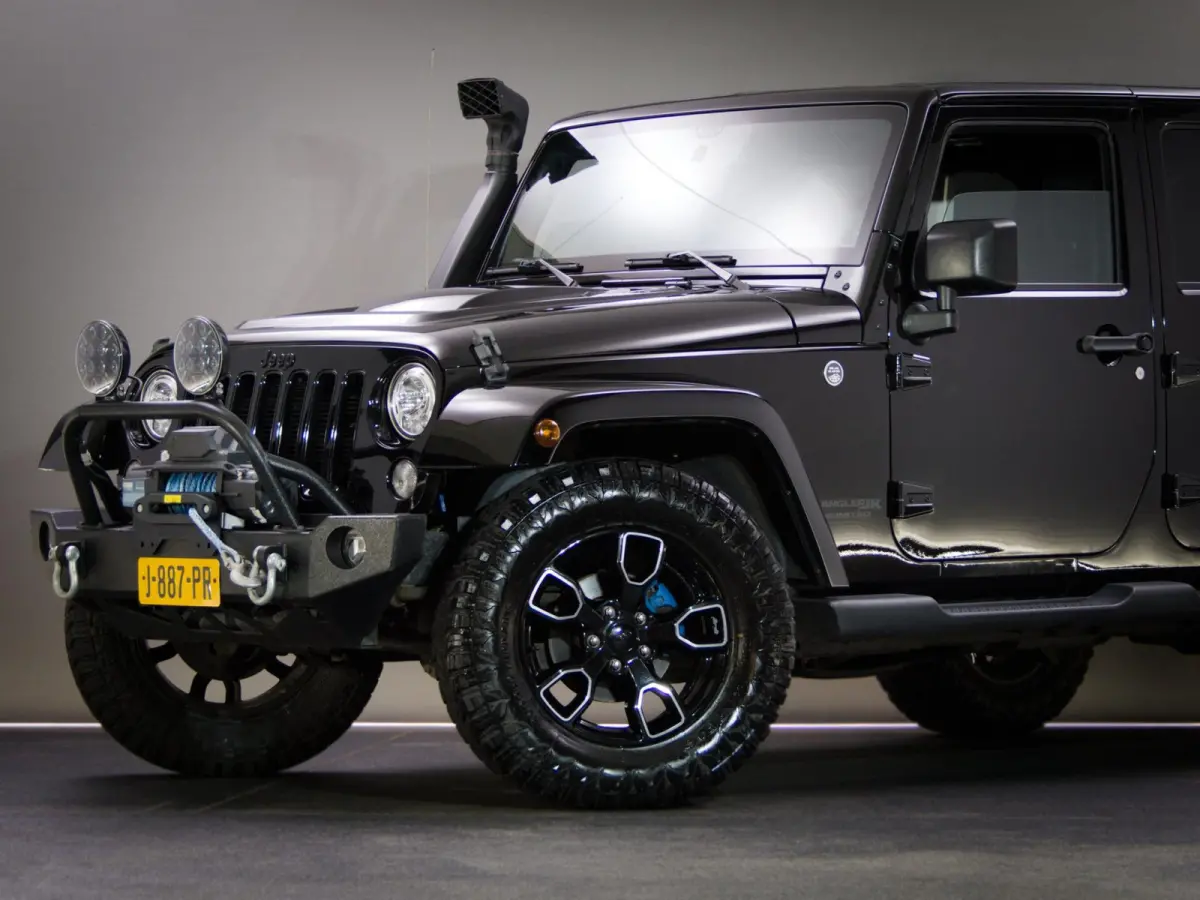 3.6 Rubicon JK Edition (HARDTOP CABRIO, OFF-ROAD BANDEN, LIER, VISION-Q KOPLAMPEN, LEDER, STOELVERWARMING)