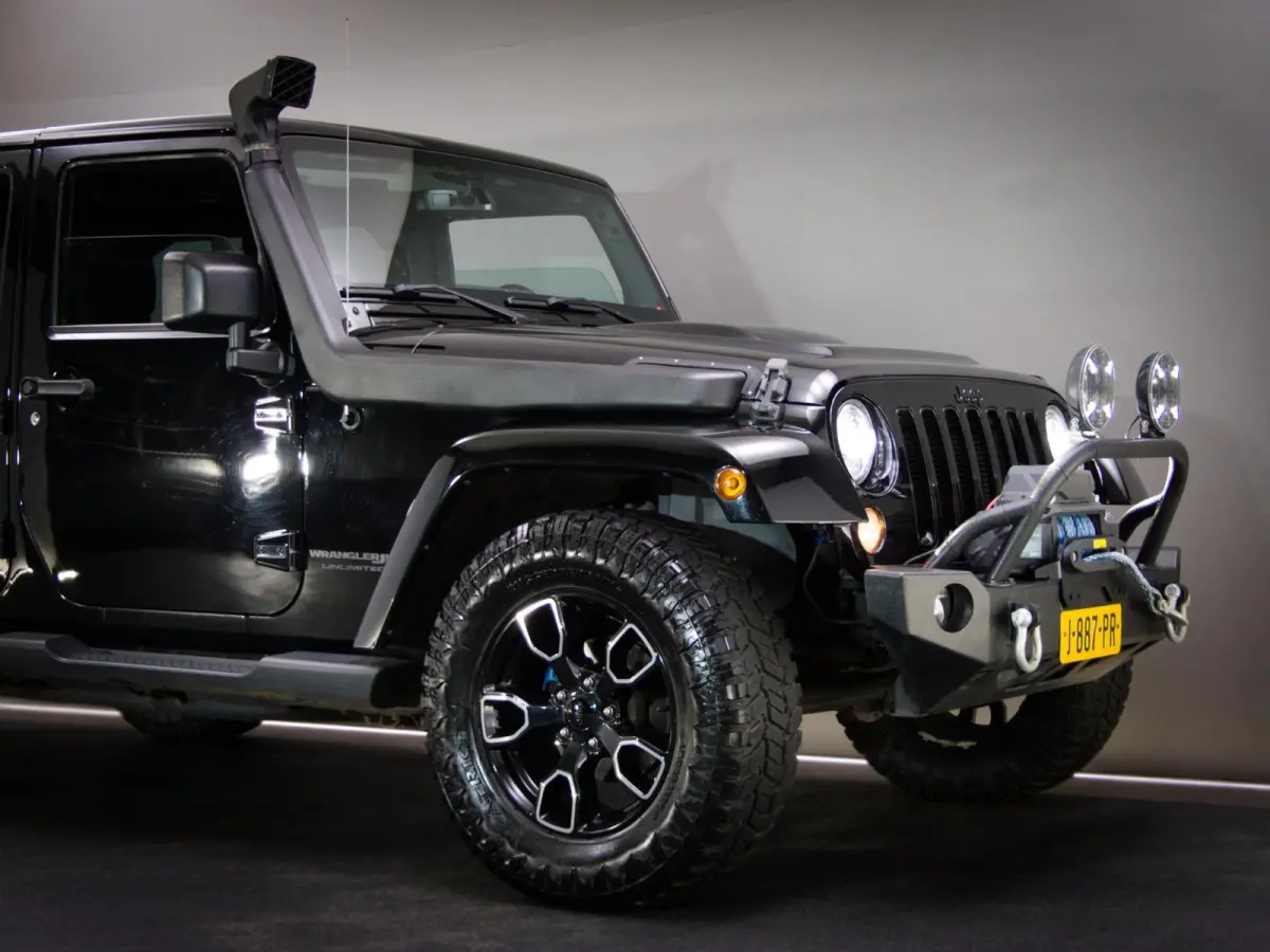 3.6 Rubicon JK Edition (HARDTOP CABRIO, OFF-ROAD BANDEN, LIER, VISION-Q KOPLAMPEN, LEDER, STOELVERWARMING)