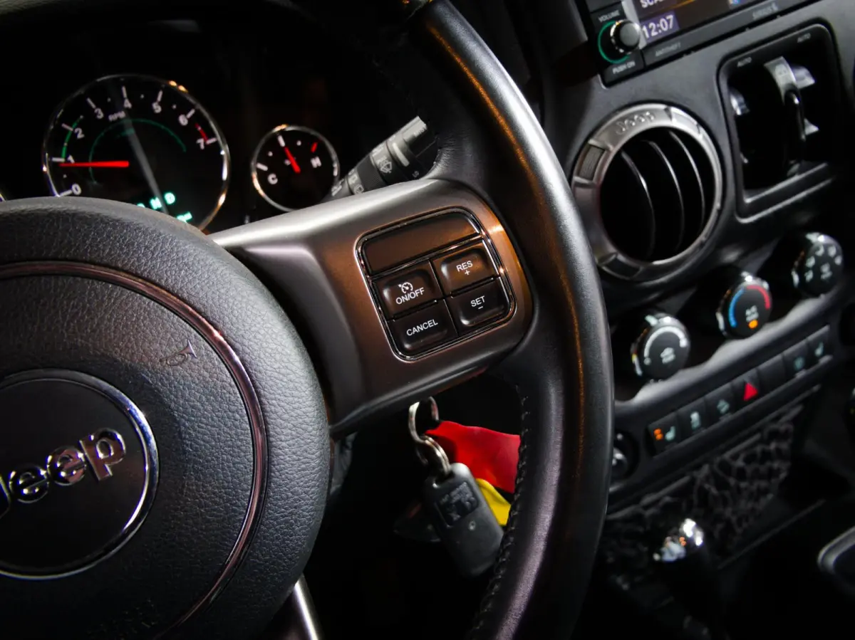 3.6 Rubicon JK Edition (HARDTOP CABRIO, OFF-ROAD BANDEN, LIER, VISION-Q KOPLAMPEN, LEDER, STOELVERWARMING)
