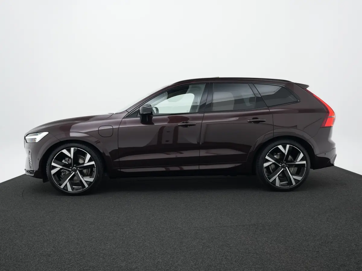 T8 AWD Ultimate Dark 22" | B&W | Luchtvering | Nappa & Ventilatie | HUD || Pano | LUCHTVERING | B&W AUDIO | PANORAMADAK