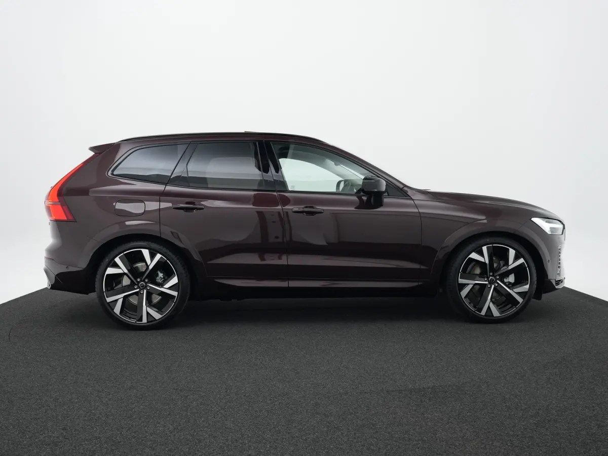 T8 AWD Ultimate Dark 22" | B&W | Luchtvering | Nappa & Ventilatie | HUD || Pano | LUCHTVERING | B&W AUDIO | PANORAMADAK
