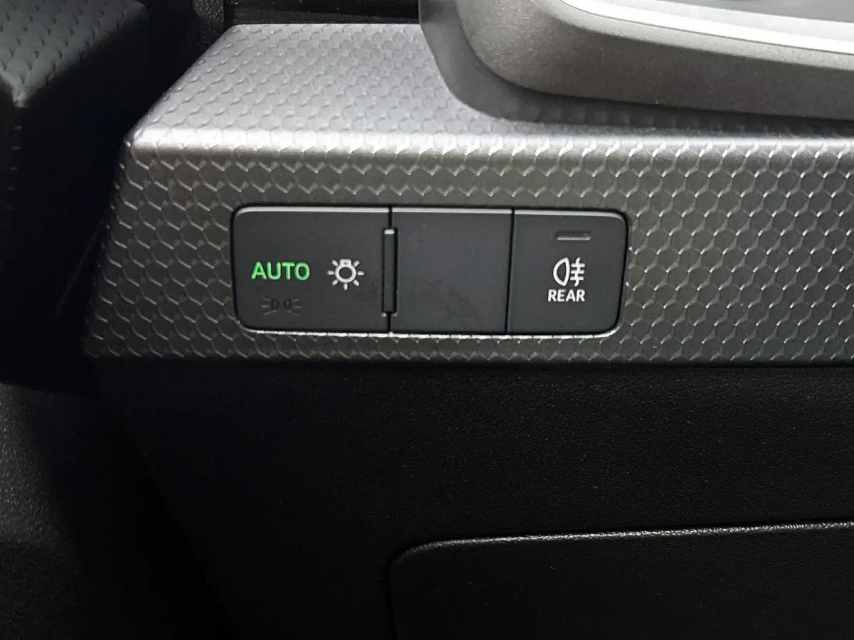 25 TFSI Pro Line 95 PK | Cruise Control | Parkeersensoren | Apple Carplay | Android Auto | Buitenspiegels inklapbaar |