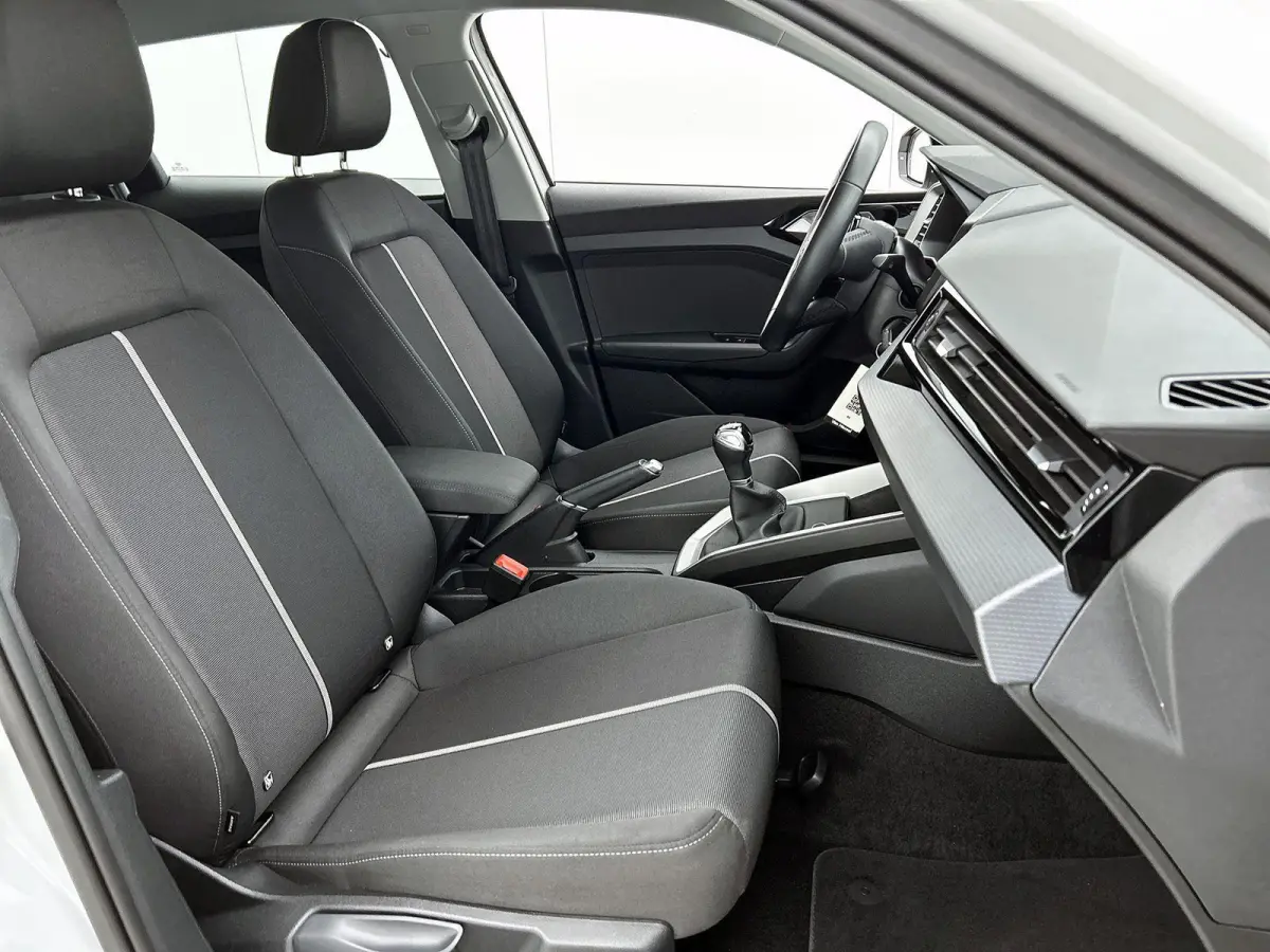 25 TFSI Pro Line 95 PK | Cruise Control | Parkeersensoren | Apple Carplay | Android Auto | Buitenspiegels inklapbaar |